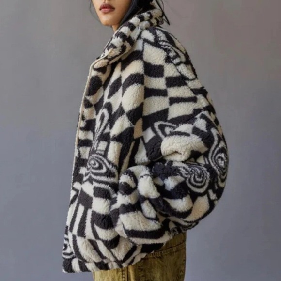 Urban Outfitters Jackets & Blazers - Urban Outfitters Olivia Print Sherpa Black White Butterfly Funky Size Small